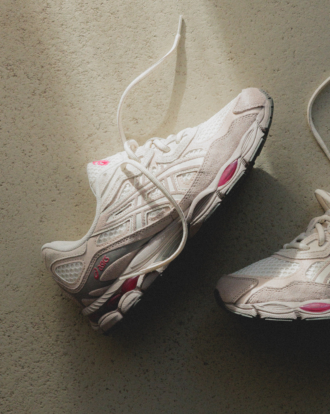 Hoe vat de ASICS Gel-NYC qua pasvorm? We leggen het je uit in dit artikel. Deze sneaker valt klein, we adviseren een halve maat groter dan je gebruikelijke maat.