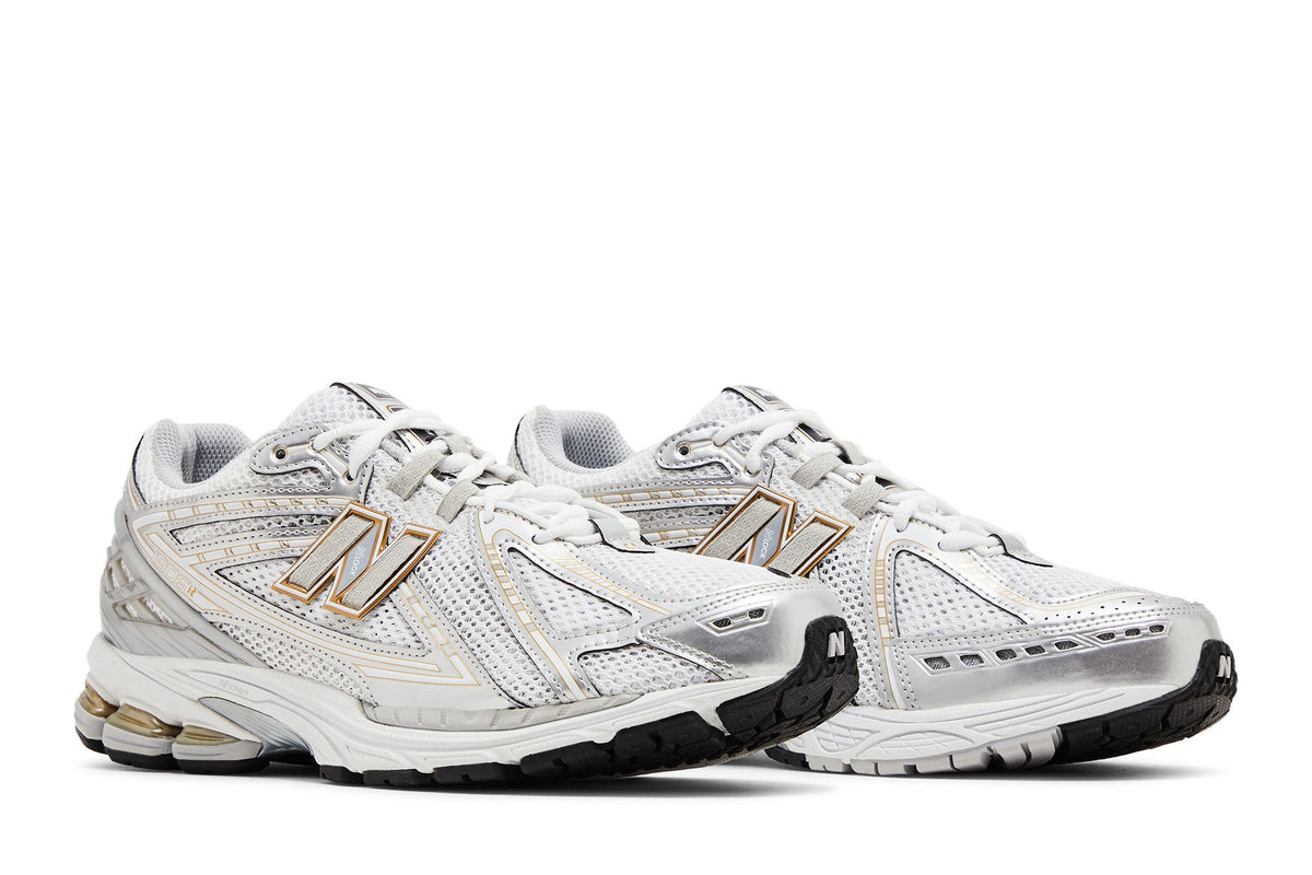 New Balance 1906R White Rain Cloud Silver Metallic sneaker afbeelding 8 - stylecode M1906RI
