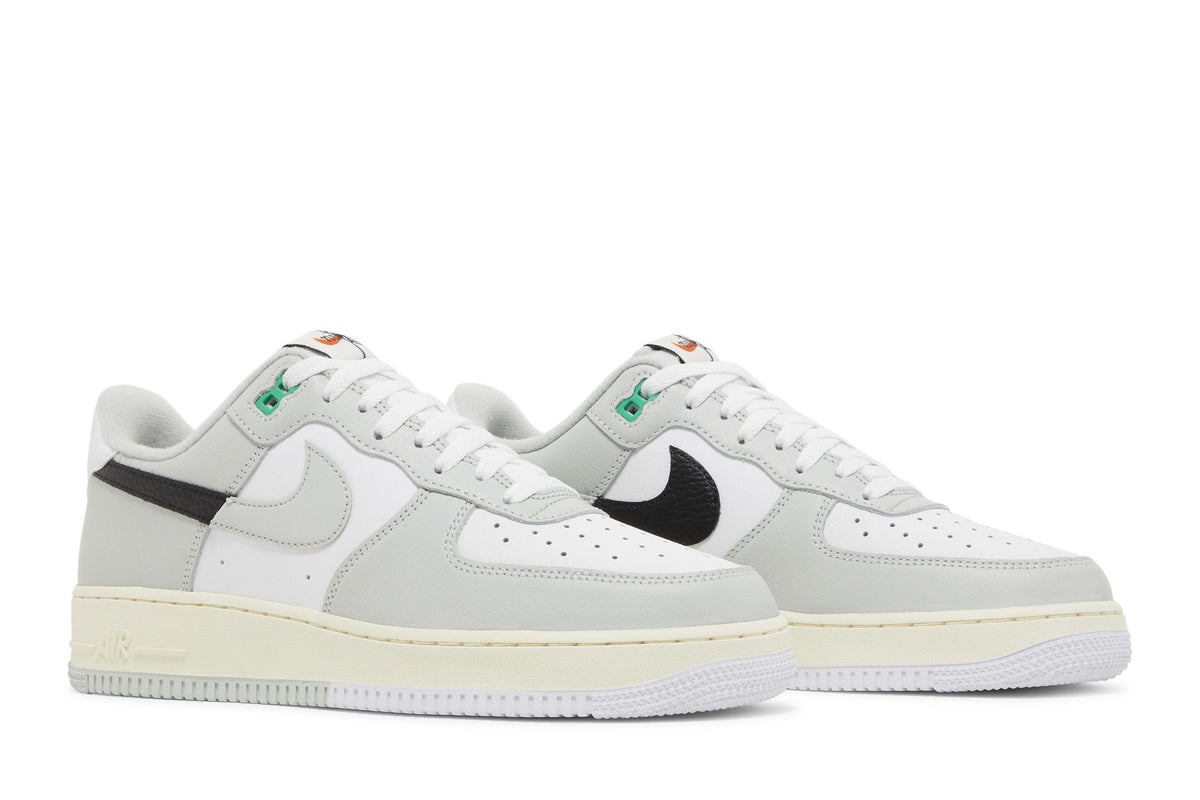 Nike Air Force 1 Low '07 LV8 Split Light Silver sneaker afbeelding 8 - stylecode DZ2522-001