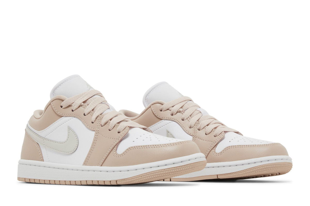 Jordan 1 Low Particle Beige (Women's) sneaker afbeelding 8 - stylecode DC0774-120