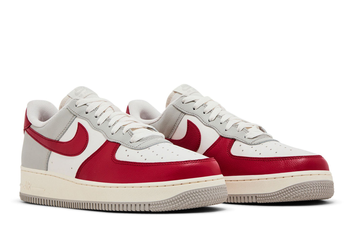 Nike Air Force 1 Low '07 LV8 Phantom Gym Red sneaker afbeelding 8 - stylecode HJ9094-012