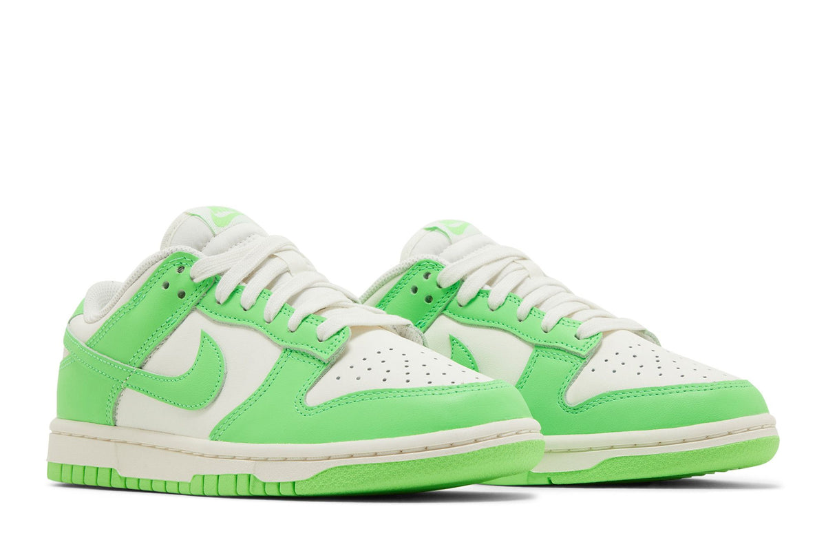 Nike Dunk Low Green Strike (Women's) sneaker afbeelding 8 - stylecode HV0842-133