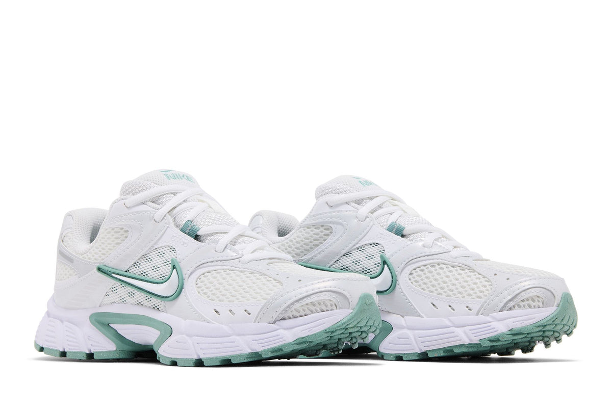 Nike V5 RNR Summit White Cannon (Women's) sneaker afbeelding 8 - stylecode HQ7901-106