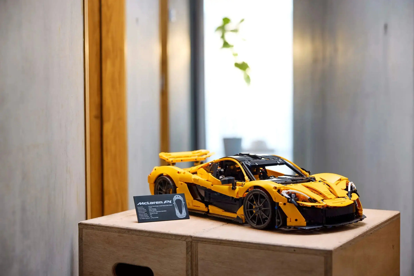 LEGO Technic - McLaren P1™ hypercar - 42172 - HYP3