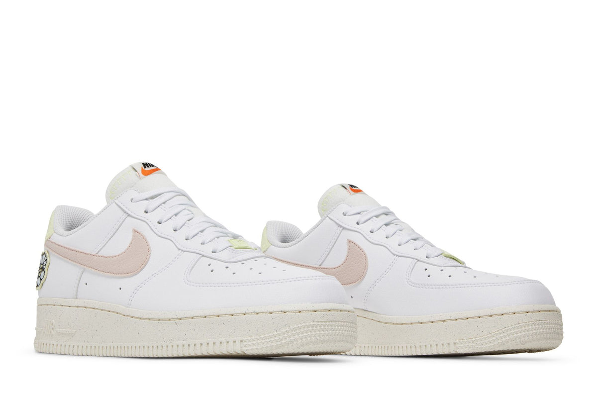 Nike Air Force 1 Low '07 SE Next Nature White Pink Oxford (Women's) sneaker afbeelding 8 - stylecode DJ6377-100
