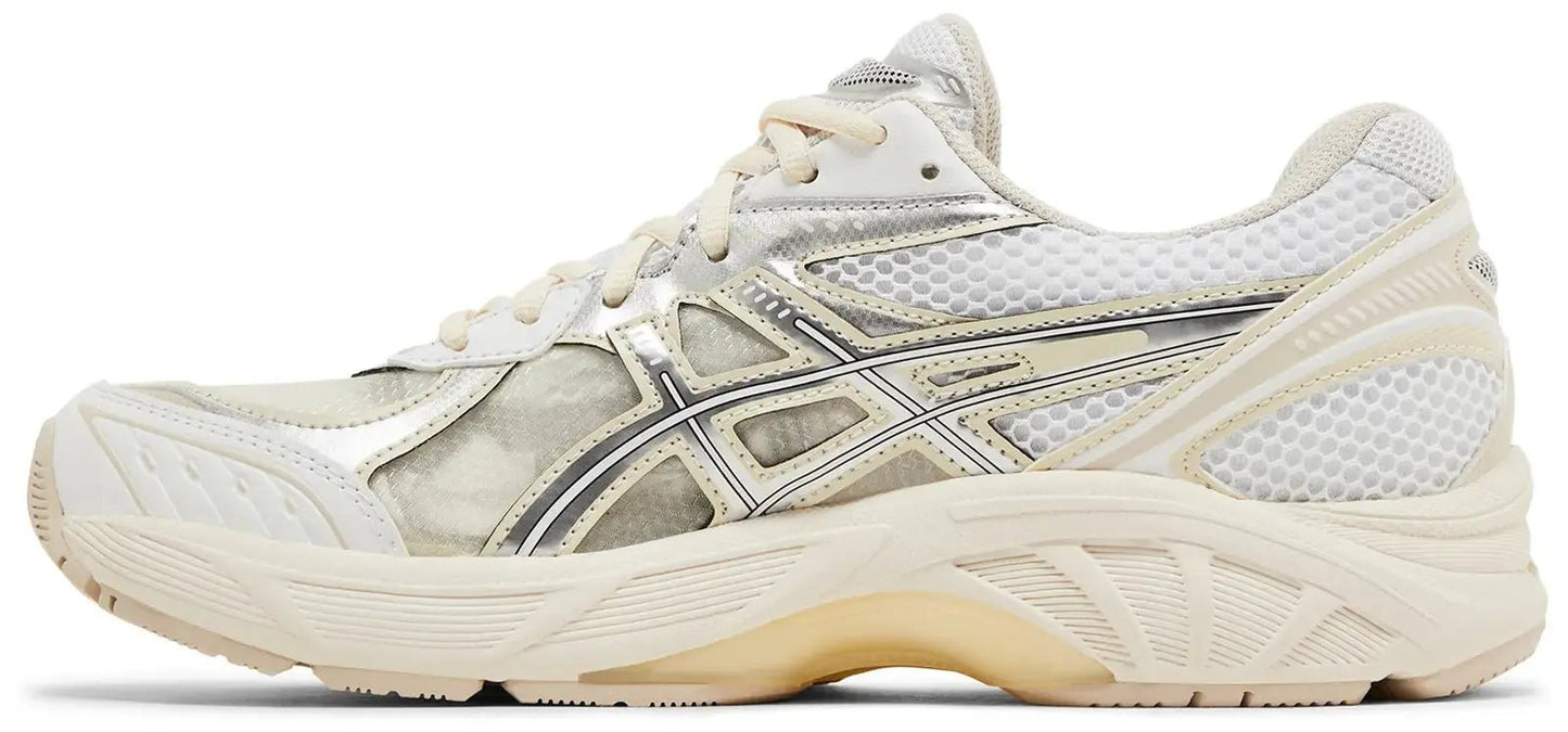 Binnenzijde van de ASICS GT-2160 x Above The Clouds met ademende panelen en zilveren details