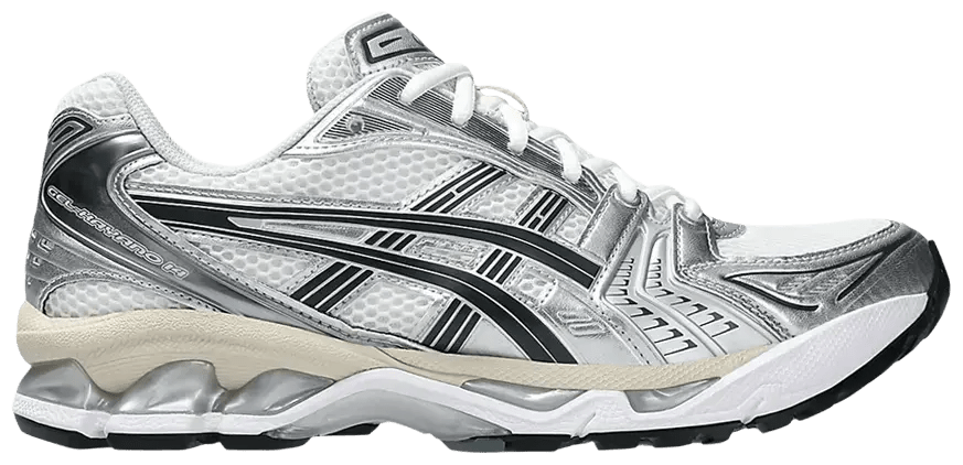 Zijaanzicht van de ASICS GEL-Kayano 14 ‘White Graphite Grey’ met wit mesh bovenwerk, grijze tiger stripes en retro silhouet.