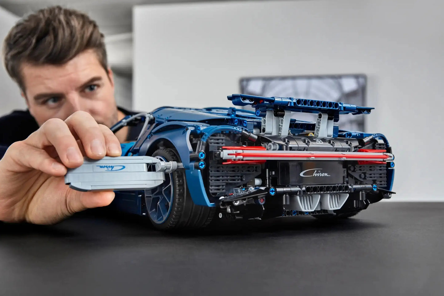 LEGO Technic Bugatti Chiron - 42083 - Verzameleditie - HYP3