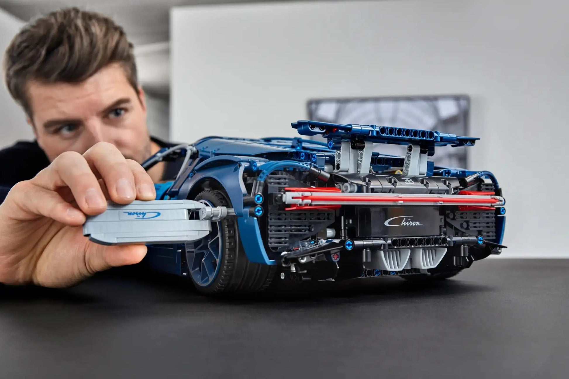 LEGO Technic Bugatti Chiron - 42083 - Verzameleditie - HYP3