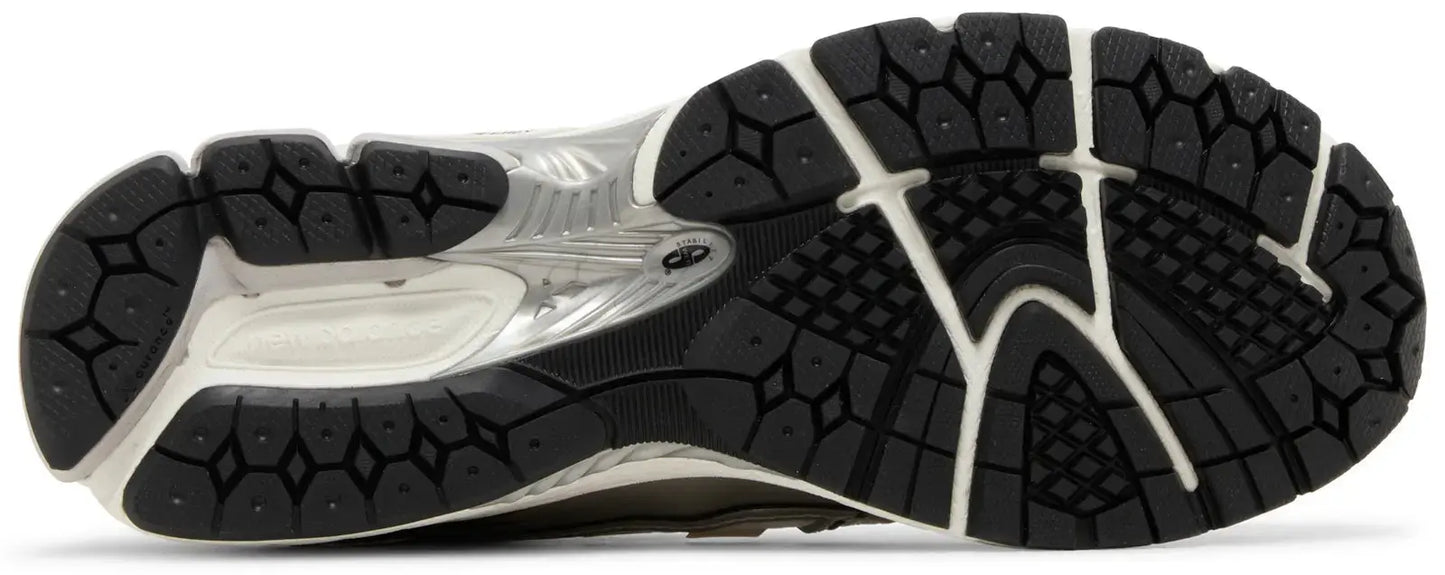 New Balance 1906R 'Silver Metallic Black' - HYP3