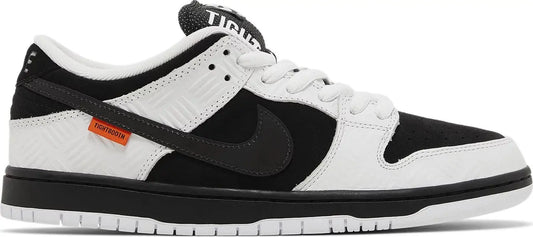 Nike SB Dunk Low TIGHTBOOTH - HYP3