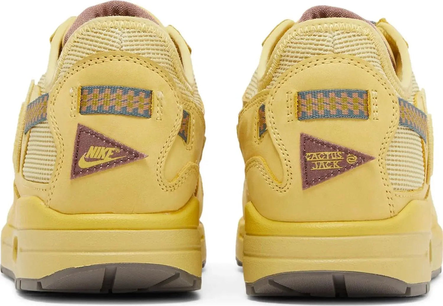 Hiel Nike Air Max 1 Travis Scott Saturn Gold met Cactus Jack details en Nike Air branding