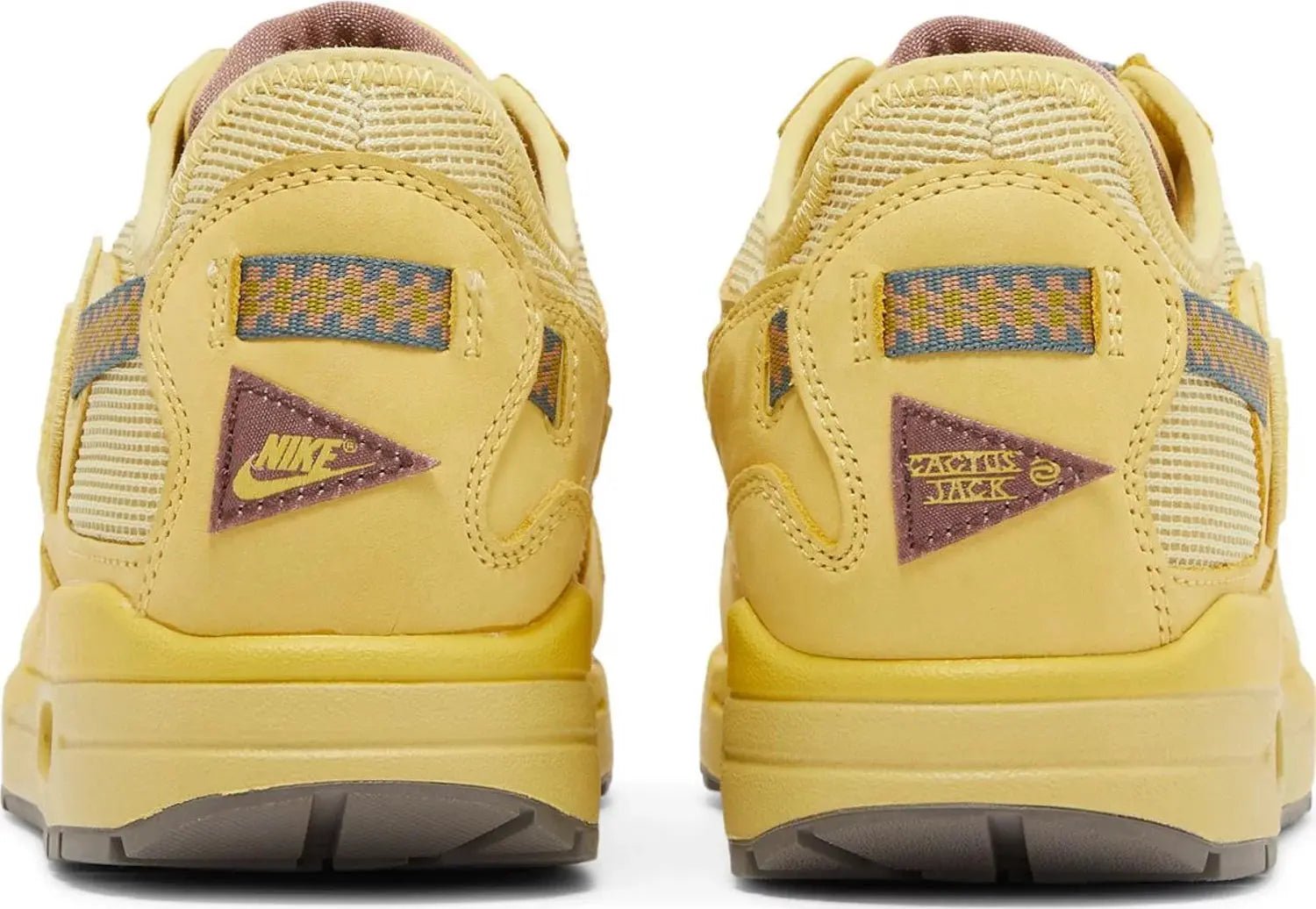 Hiel Nike Air Max 1 Travis Scott Saturn Gold met Cactus Jack details en Nike Air branding