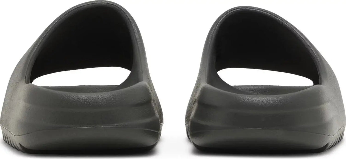 Yeezy Slides 'Dark Onyx' - HYP3
