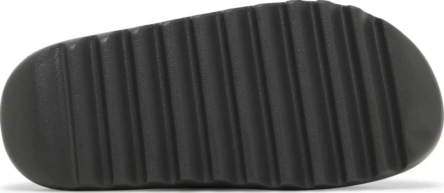 Yeezy Slides 'Dark Onyx' - HYP3