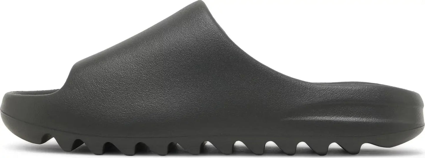 Yeezy Slides 'Dark Onyx' - HYP3