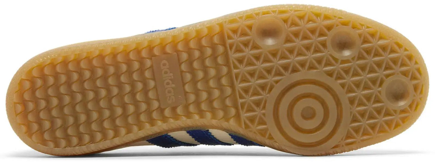 Semi-transparante gumzool van de Wales Bonner adidas Samba met klassieke gripstructuur