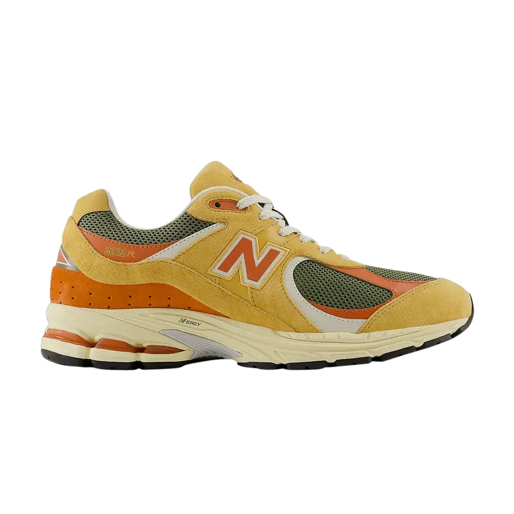 New Balance 2002R Dried Apricot sneaker 1 - stylecode U2002RPB
