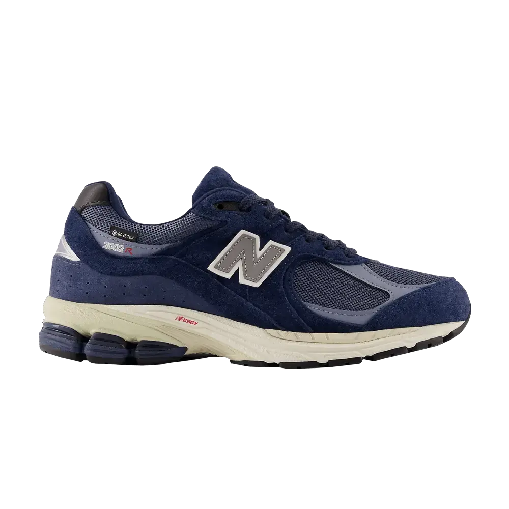 New Balance 2002R Gore-Tex Navy Arctic Grey sneaker 1 - stylecode M2002RXF