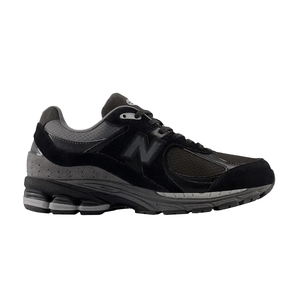 New Balance 2002R Ripstop Black sneaker 1 - stylecode U2002RTG
