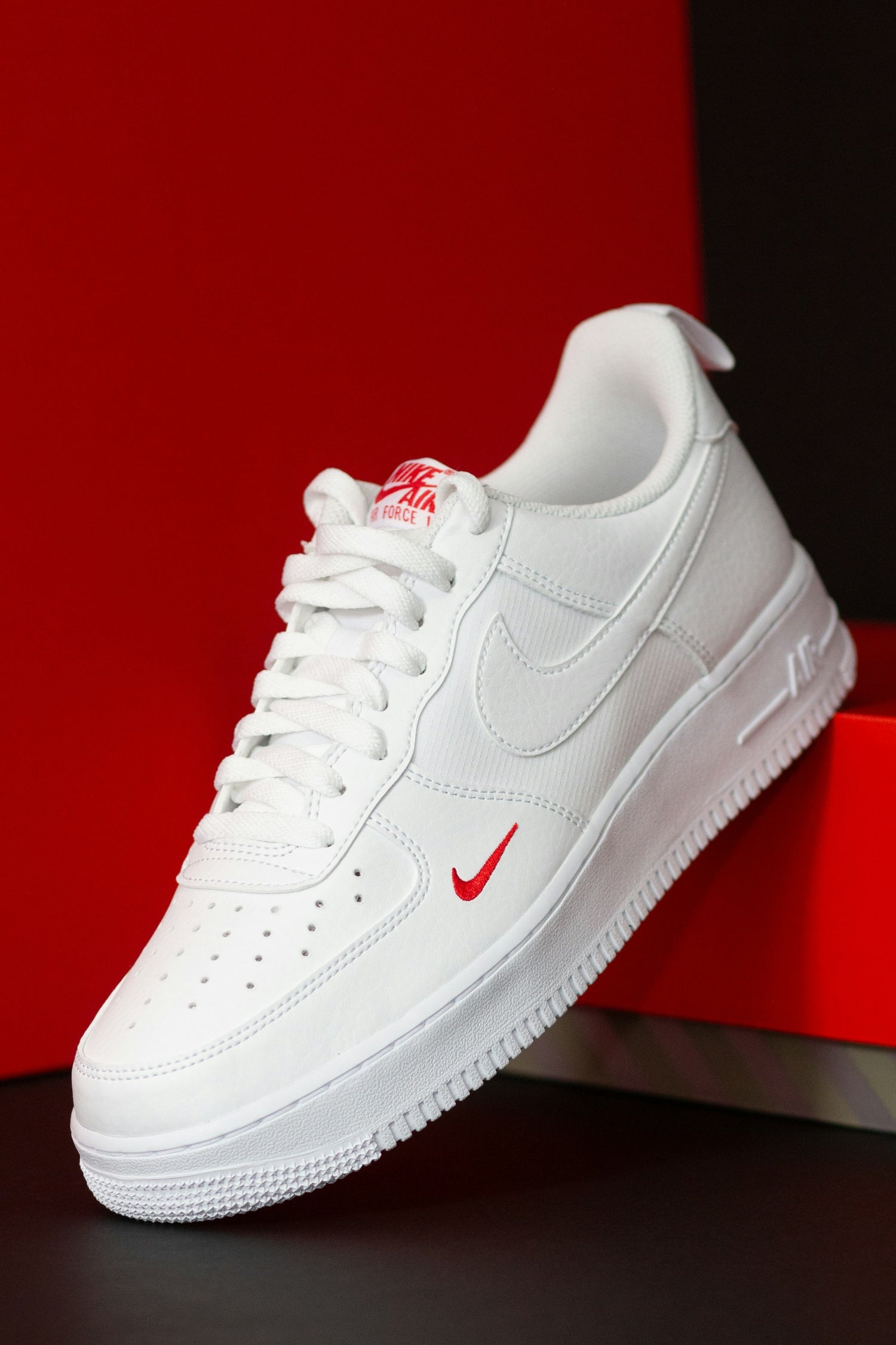 Nike Air Force 1