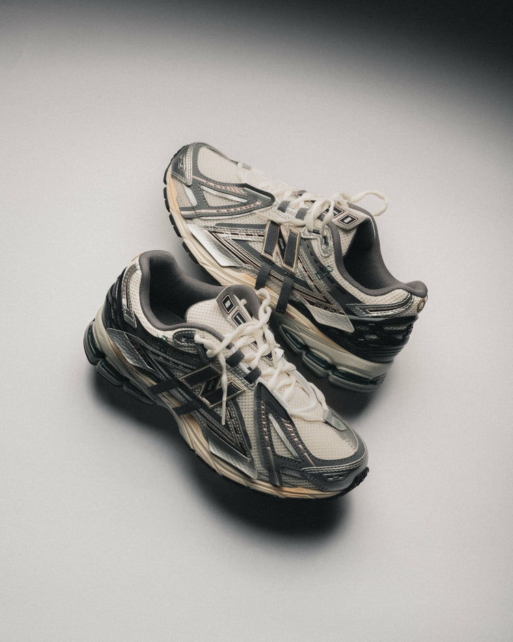 new-balance-sneakers-model-1906R-nu-verkrijgbaar-bij-HYP3-de-laagste-prijs