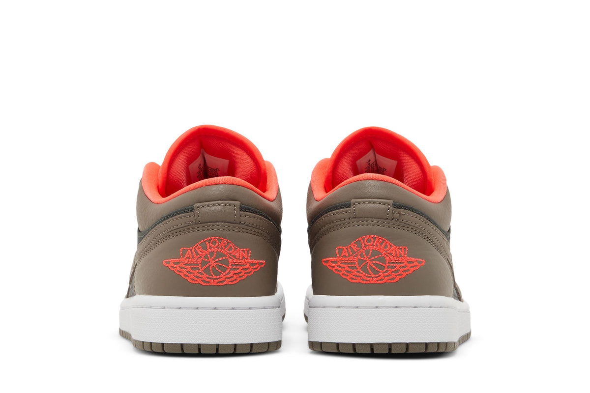 Jordan 1 Low SE Newsprint Olive Grey (Women's) sneaker afbeelding 6 - stylecode DQ6076-002