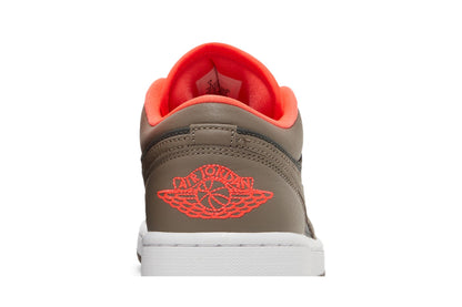 Jordan 1 Low SE Newsprint Olive Grey (Women's) sneaker afbeelding 7 - stylecode DQ6076-002