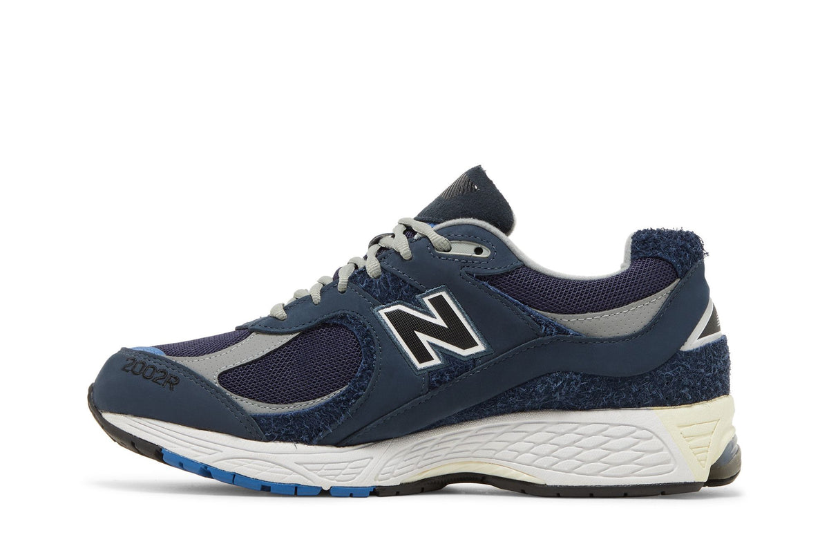 New Balance 2002R Invincible x N.Hoolywood Gore-Tex Navy sneaker afbeelding 3 - stylecode M2002RXH