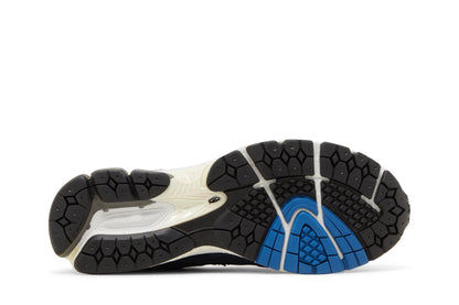 New Balance 2002R Invincible x N.Hoolywood Gore-Tex Navy sneaker afbeelding 4 - stylecode M2002RXH