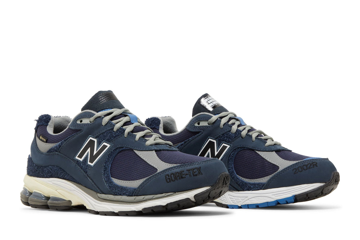 New Balance 2002R Invincible x N.Hoolywood Gore-Tex Navy sneaker afbeelding 8 - stylecode M2002RXH