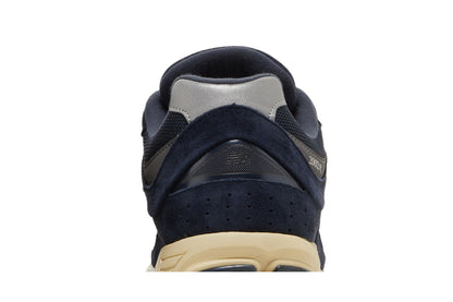 New Balance 2002R Eclipse Navy sneaker afbeelding 7 - stylecode M2002RCA