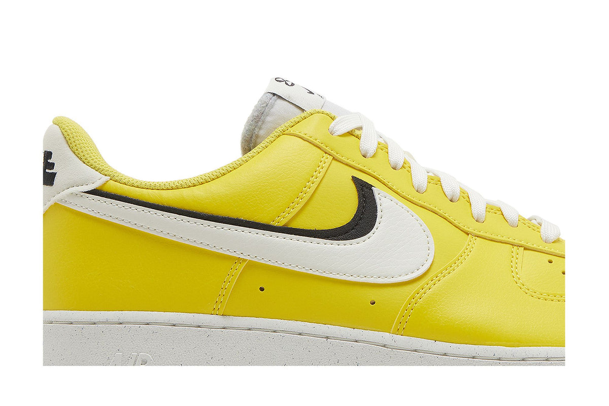 Nike Air Force 1 Low '07 LV8 Tour Yellow Sail Black sneaker afbeelding 2 - stylecode DO9786-700