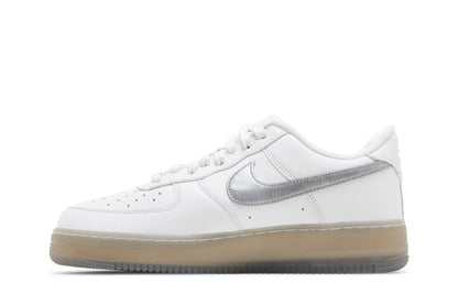 Nike Air Force 1 Low '07 PRM White Metallic Silver sneaker afbeelding 3 - stylecode DX3945-100