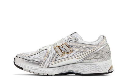 New Balance 1906R White Rain Cloud Silver Metallic sneaker afbeelding 3 - stylecode M1906RI