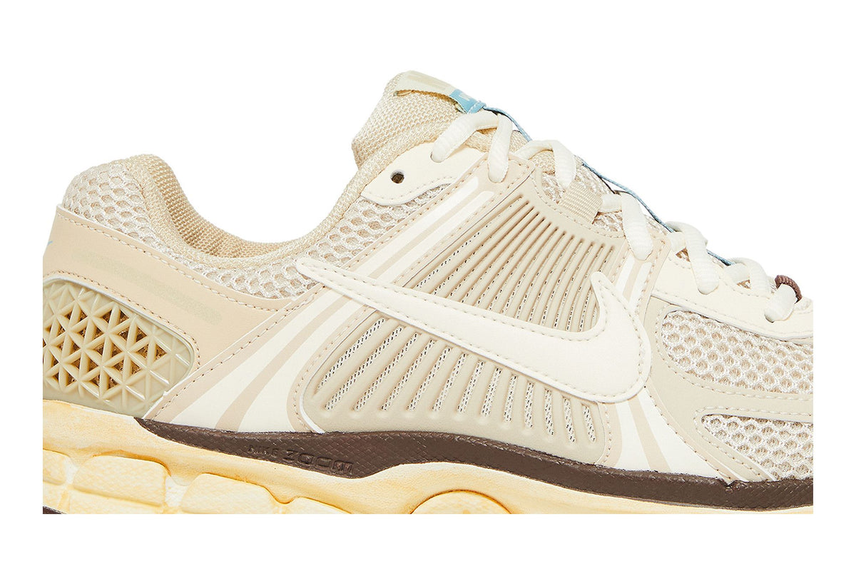 Nike Zoom Vomero 5 Oatmeal (Women's) sneaker afbeelding 2 - stylecode FB8825-111