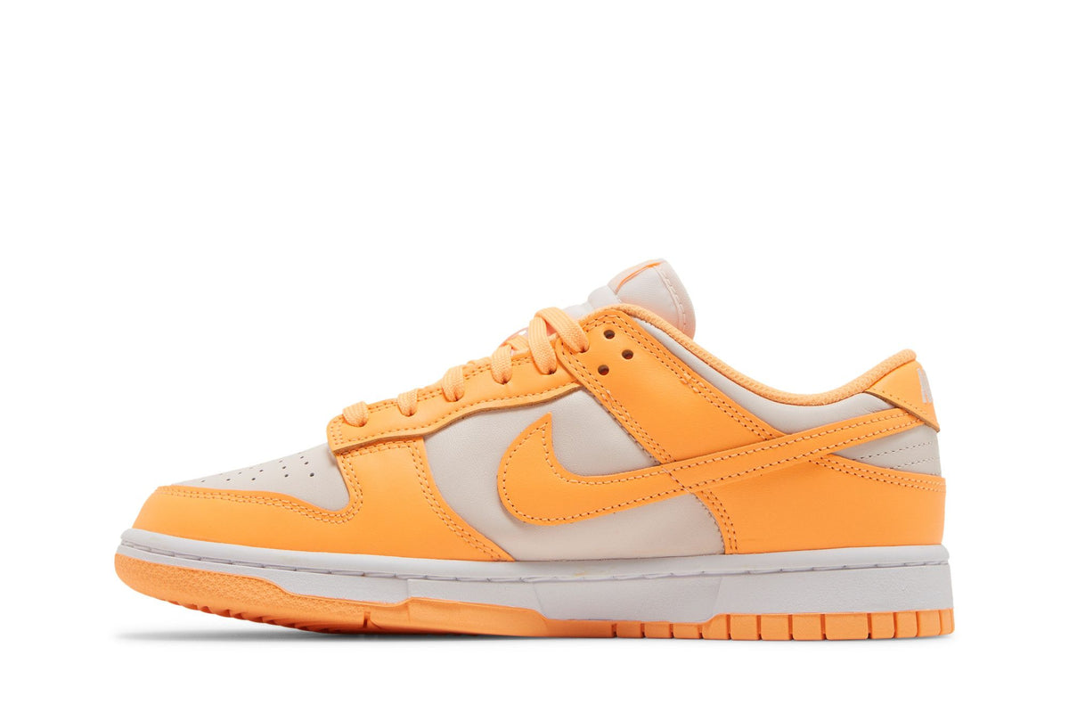 Nike Dunk Low Peach Cream (Women's) sneaker afbeelding 3 - stylecode DD1503-801
