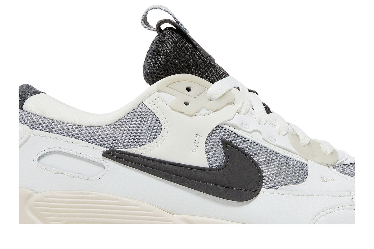 Nike Air Max 90 Futura Wolf Grey Summit White Light Orewood Brown Medium Ash (Women's) sneaker afbeelding 2 - stylecode DZ470