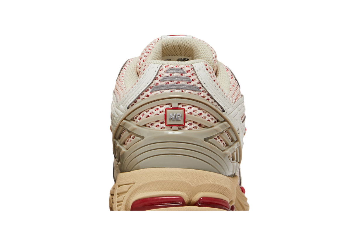 New Balance 1906R White Red sneaker afbeelding 7 - stylecode M1906RO