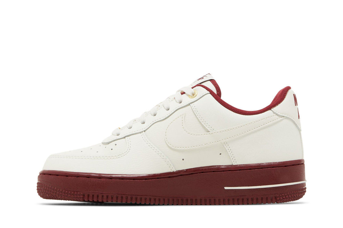 Nike Air Force 1 Low '07 SE 40th Anniversary Edition Sail Team Red (Women's) sneaker afbeelding 3 - stylecode DQ7582-100