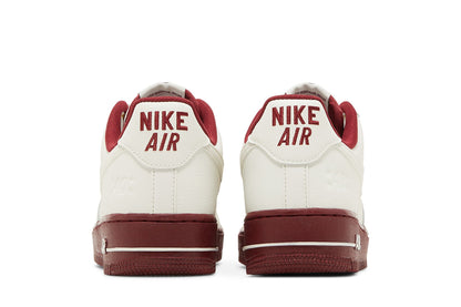 Nike Air Force 1 Low '07 SE 40th Anniversary Edition Sail Team Red (Women's) sneaker afbeelding 6 - stylecode DQ7582-100