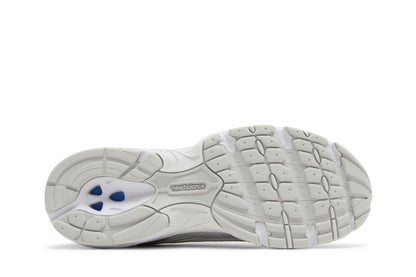 New Balance 530 Moonbeam Silver Metallic sneaker afbeelding 4 - stylecode MR530RS