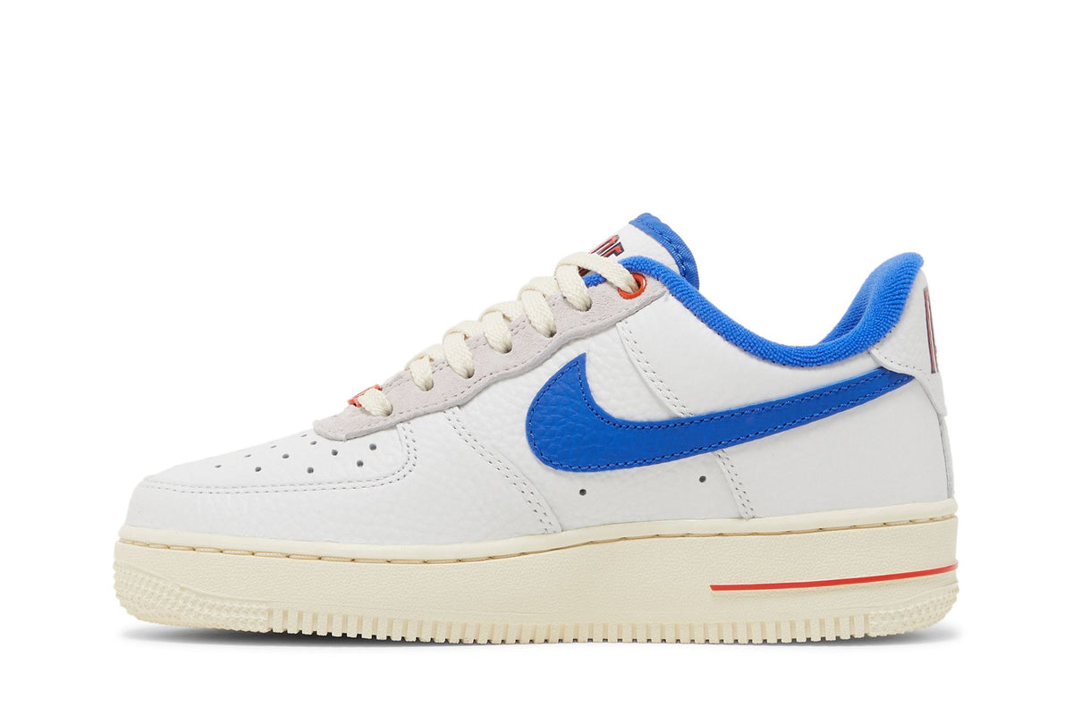 Nike Air Force 1 Low '07 LX Command Force University Blue Summit White (Women's) sneaker afbeelding 3 - stylecode DR0148-100