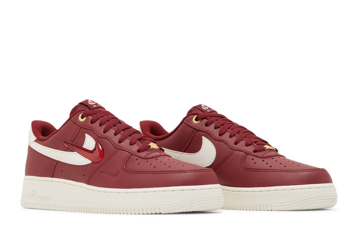 Nike Air Force 1 Low '07 PRM Greatest Hits Pack Team Red sneaker afbeelding 8 - stylecode DQ7664-600