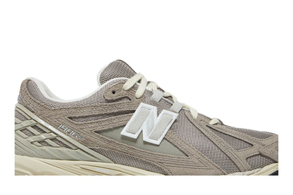 New Balance 1906R Beige Cream sneaker afbeelding 2 - stylecode M1906RL