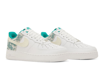Nike Air Force 1 Low '07 LV8 Neptune Green Camo sneaker afbeelding 8 - stylecode DX3365-100