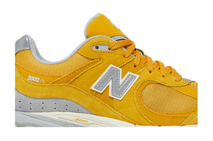 New Balance 2002R Egg Yolk sneaker afbeelding 2 - stylecode M2002RHT