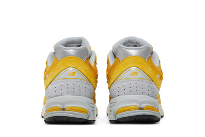 New Balance 2002R Egg Yolk sneaker afbeelding 6 - stylecode M2002RHT
