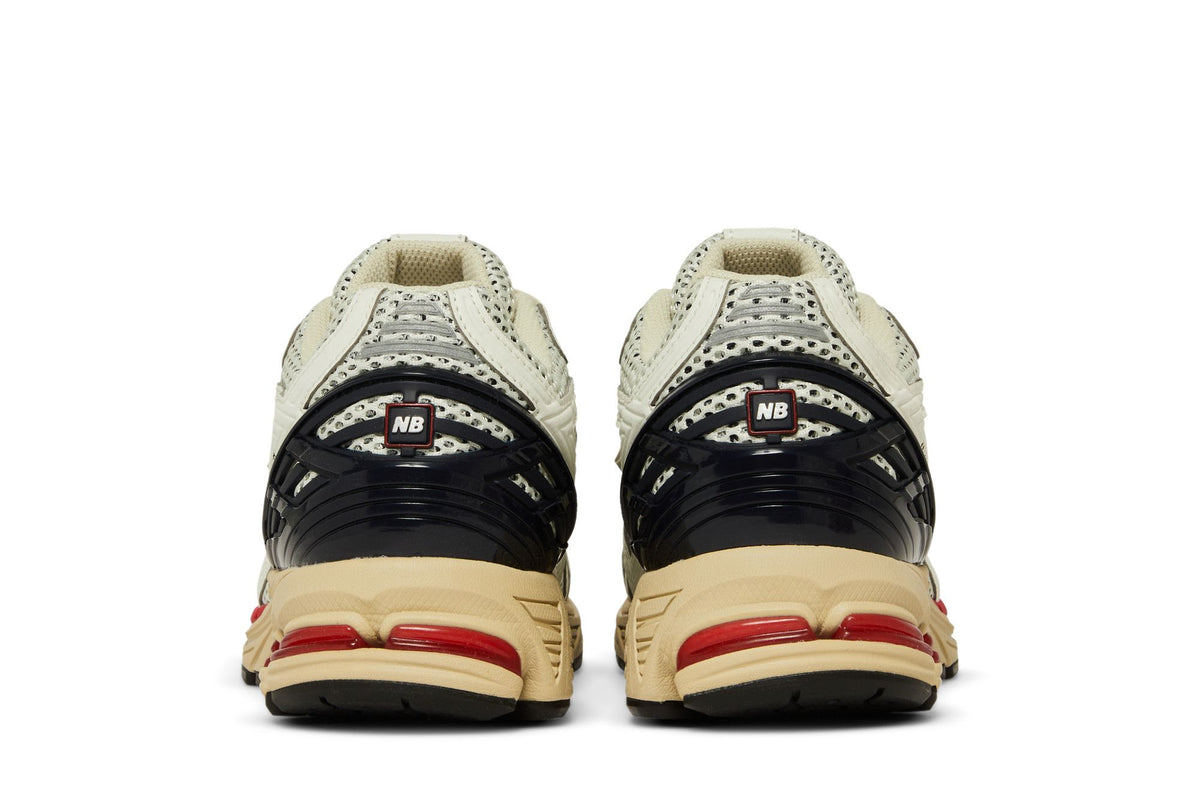 New Balance 1906R Sea Salt Eclipse True Red sneaker afbeelding 6 - stylecode M1906RR