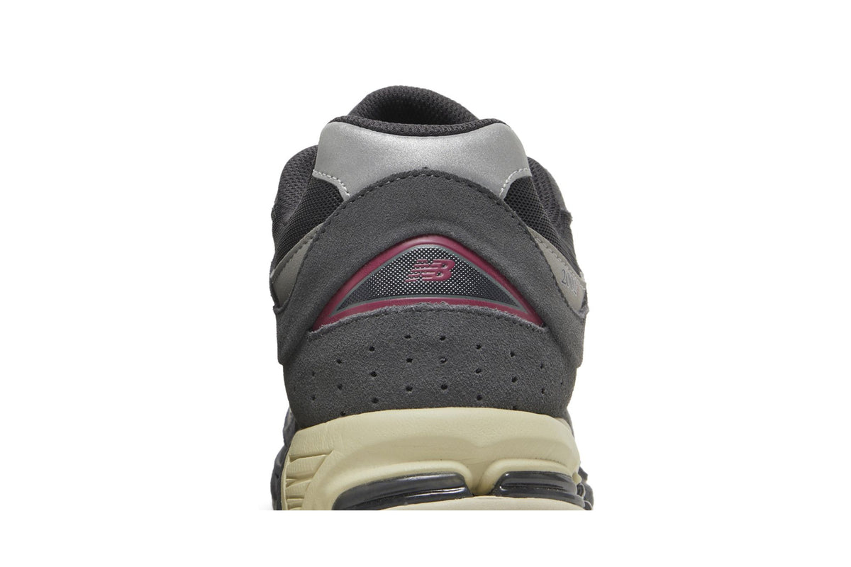 New Balance 2002R Black Grey sneaker afbeelding 7 - stylecode M2002RGV